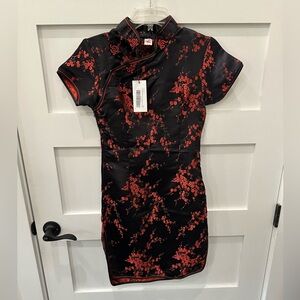 Cheongsam Black and Red Floral Dress Size 2